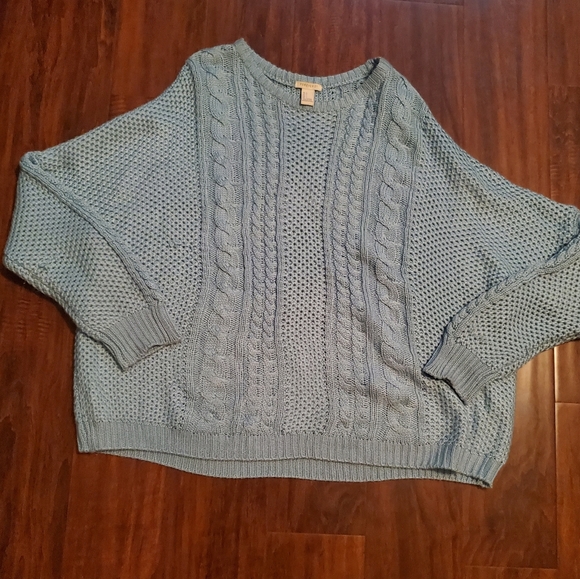 FOREVER 21 WINTER Sweater - Picture 1 of 3